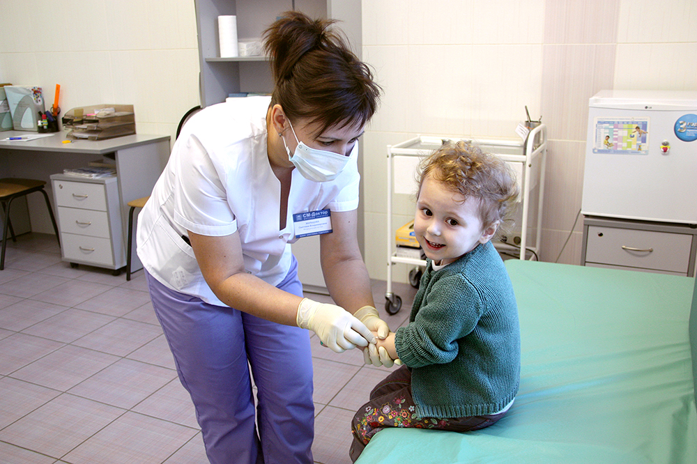 Вакцинация детей. Фото happy-baby-world.ru