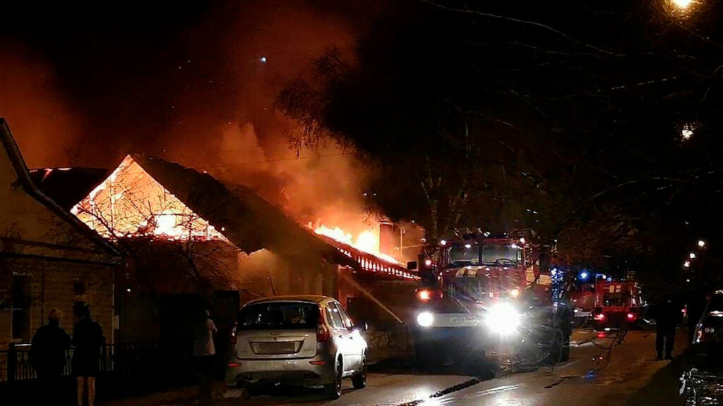 Пожар на Лысогорской в Тамбове
