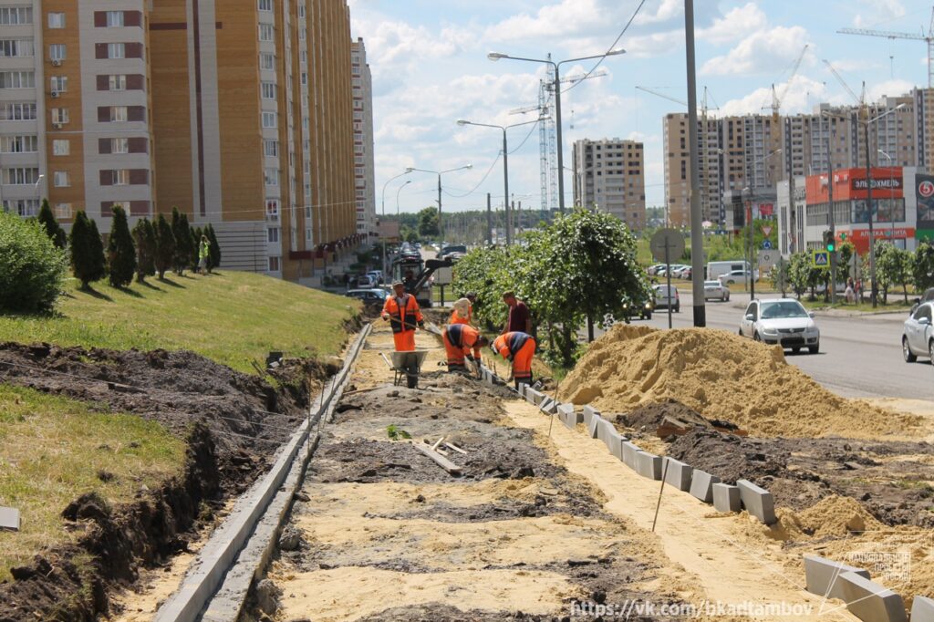 Строительство тротуаров на Чичерина в Тамбове, июнь 2022г. - Новый Тамбов