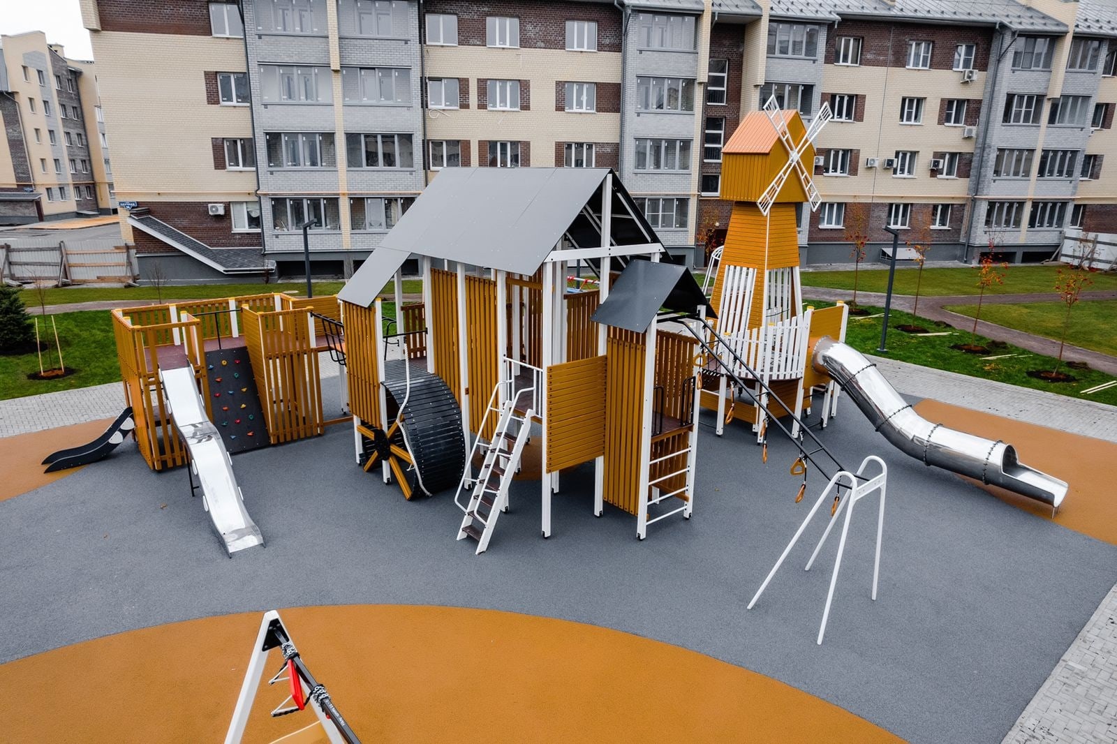 Детская площадка в ЖК "Вернадский" - Новый Тамбов