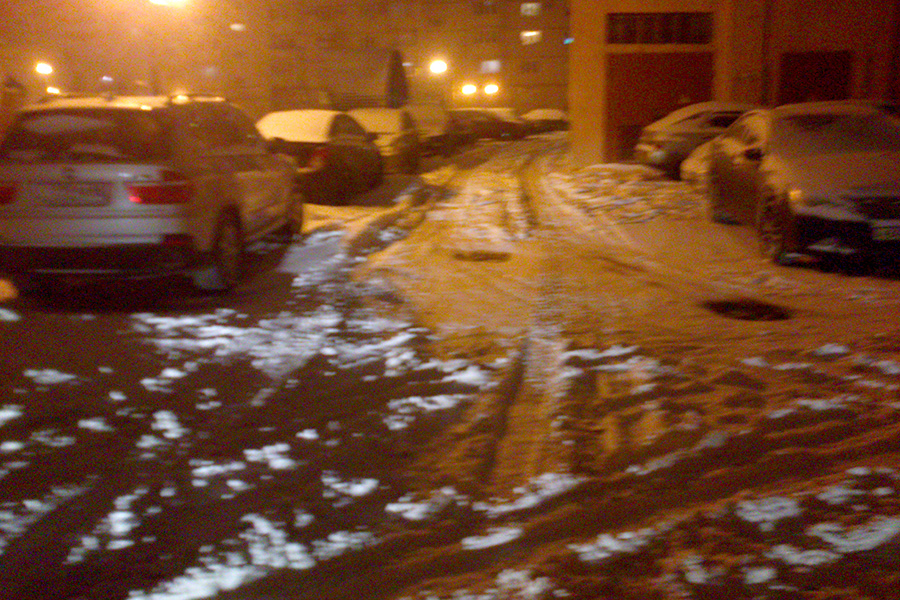 Дворы Московского после снегопада