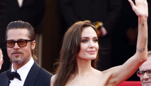 Джоли удалила грудь