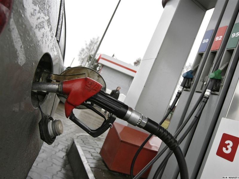 Стоимость бензина в России