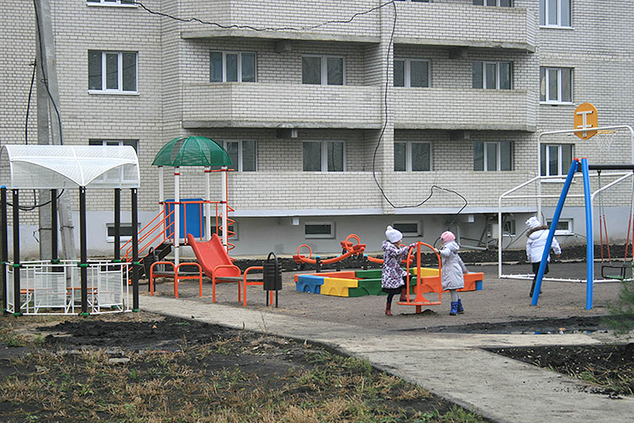 Детская площадка на Ореховой,7