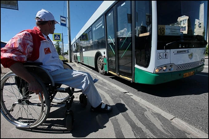 Инвалиды-колясочники