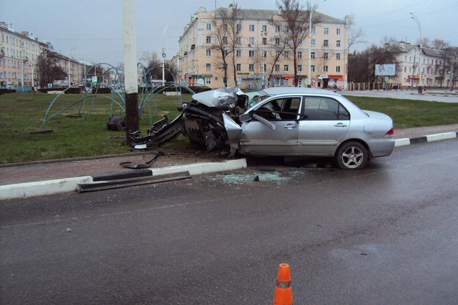 Авария на Комсомольской площади