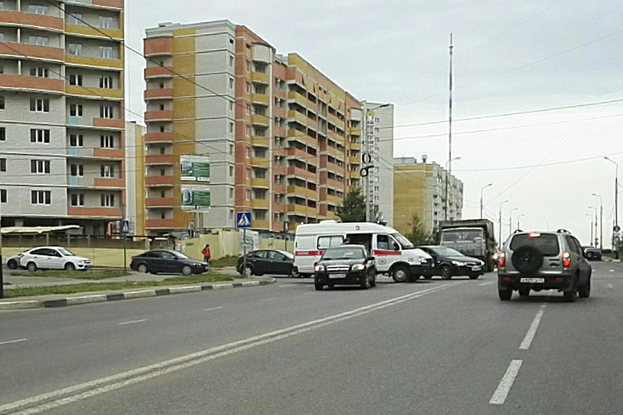 Авария на улице Агапкина 23 августа