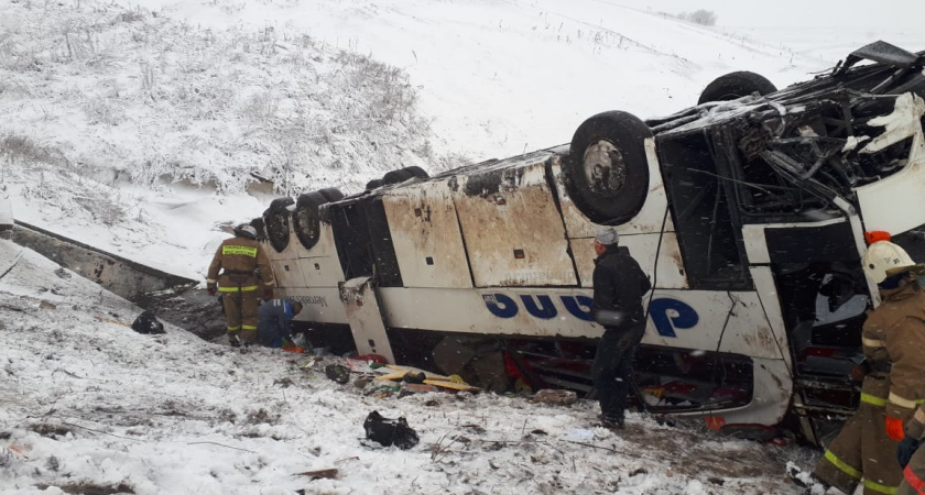Два человека погибли, 15 пострадали в ДТП с двумя рейсовыми автобусами под Тамбовом