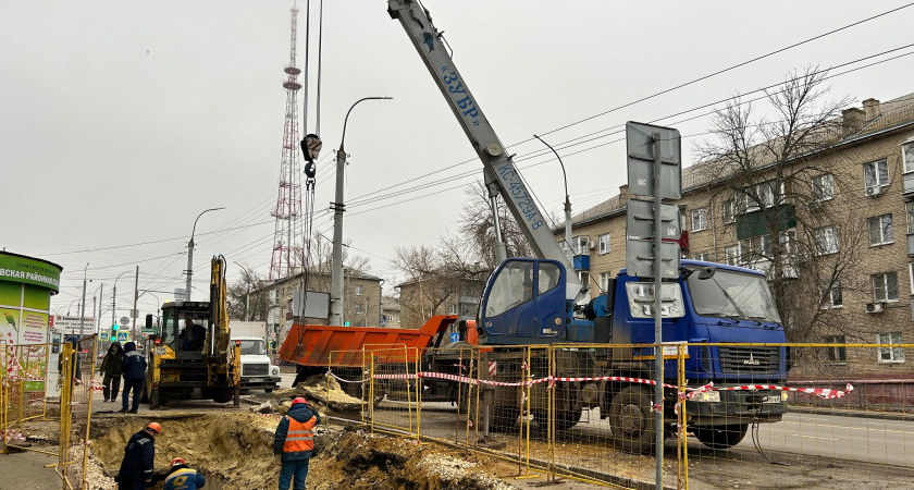 На Мичуринской начали обновлять теплосеть и отключили горячую воду 