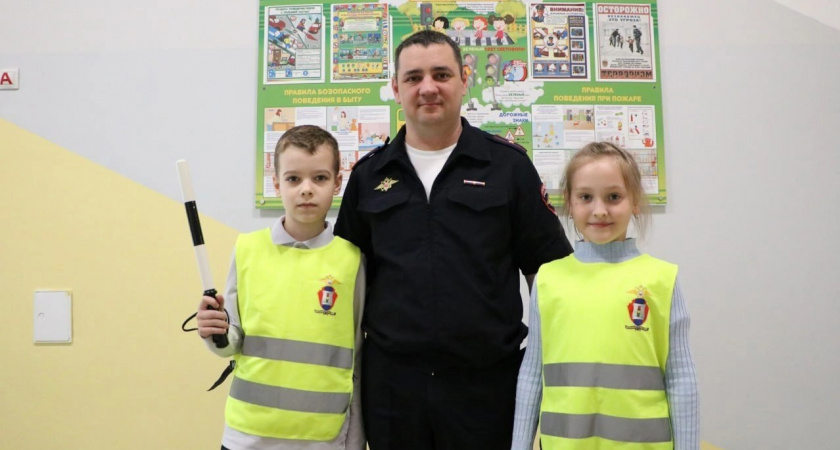 В Рассказове стартовала акция «Заметный пешеход»: школьникам напомнили о безопасности на дороге