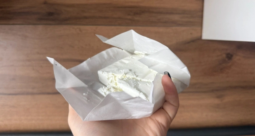 Мясной клей в упаковке: Роскачество назвало худшие бренды творога