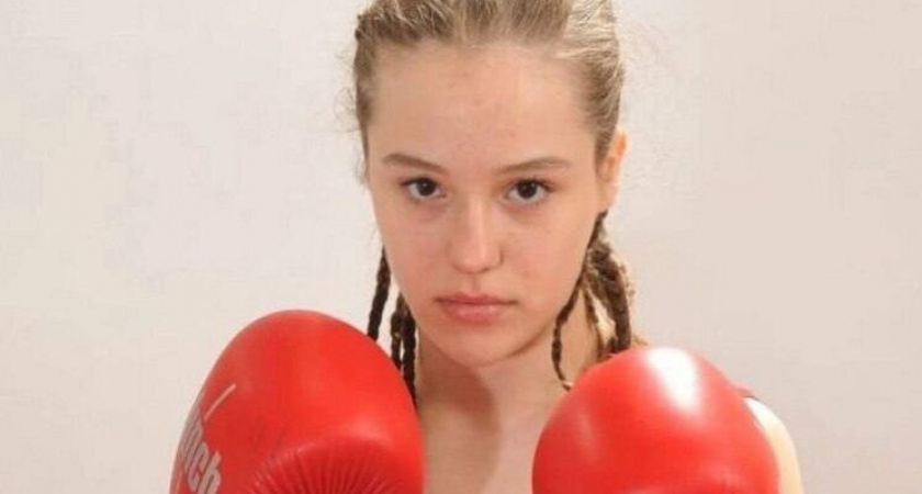 Тамбовчанка взяла золото на первенстве России по кикбоксингу — уверенно прошла всех соперниц