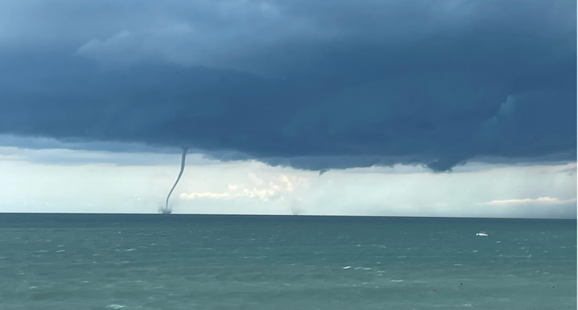 Летом нас ждет климатический ад: Гидрометцентр сообщил, к чему готовиться россиянам