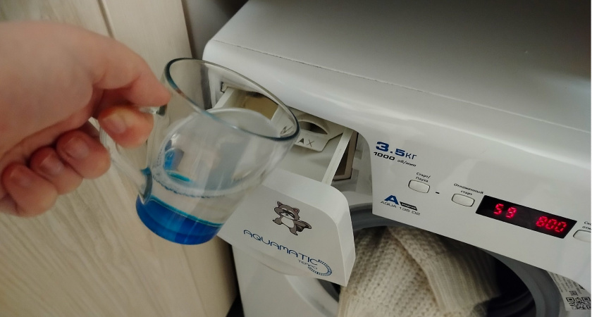 Почему вещи в машинке перестали отстирываться. Оказалось, что большинство хозяек насыпают порошок не в тот отсек