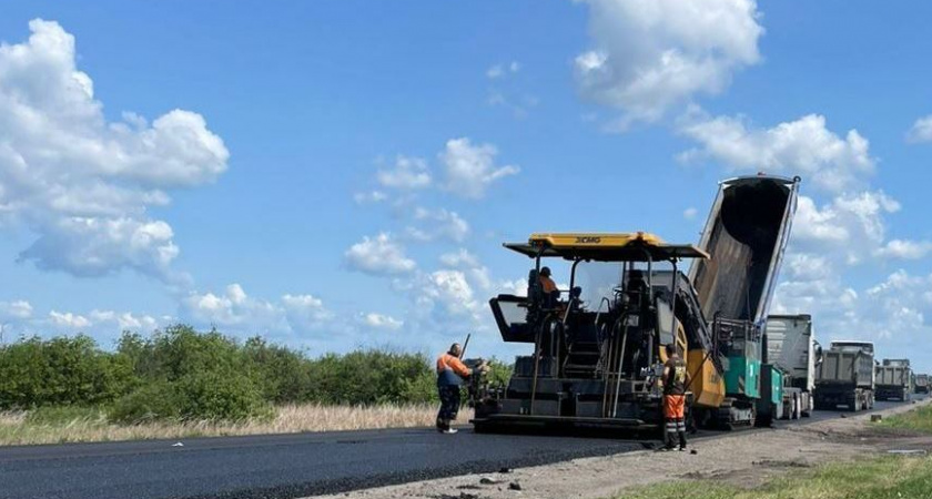 По поручению Евгения Первышова приведут в порядок дороги в Сосновском округе