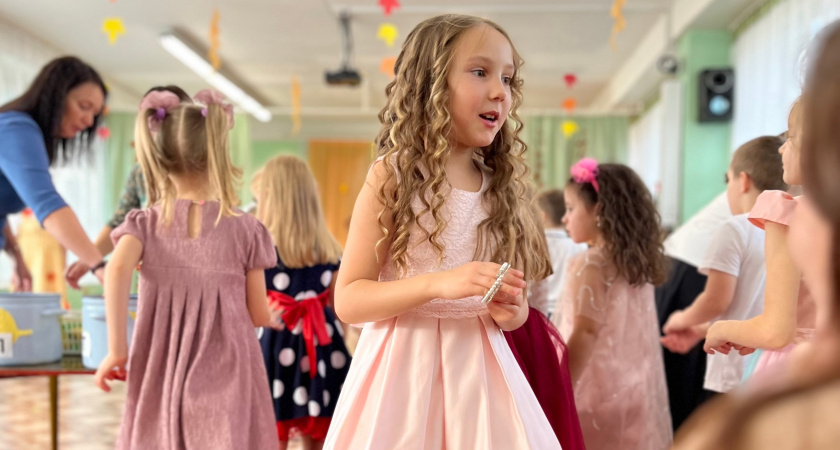 50 лет назад этой песни стыдились наши бабушки и дедушки: теперь ее включают в детских садах