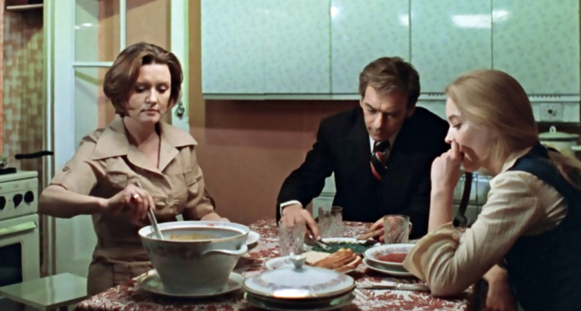 Этот популярный в СССР суп теперь забыт, а зря – выходит дешево, полезно и вкусно