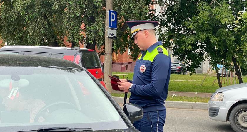  Сотрудник ГИБДД в отставке честно рассказал, какие машины они тормозят чаще всего