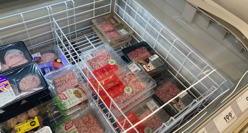 "Даже я в шоке, от этих котлет": Россиянин купил те самые котлеты из "Светофора" по 7 рублей за штуку и оставил честный отзыв