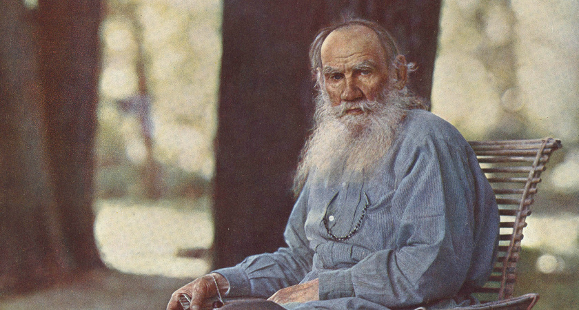 Лев Толстой после первой брачной ночи записал в своём дневнике всего два слова: после них становится жаль его жену