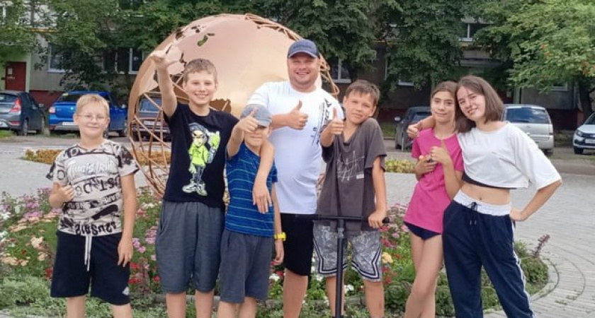 «Лето во дворе»: в Тамбове детям предлагают активные игры и заряд бодрости