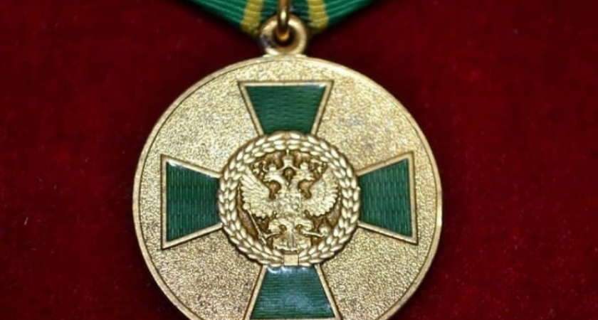 Опытного тракториста из Тамбовской области наградили за вклад в сельское хозяйство