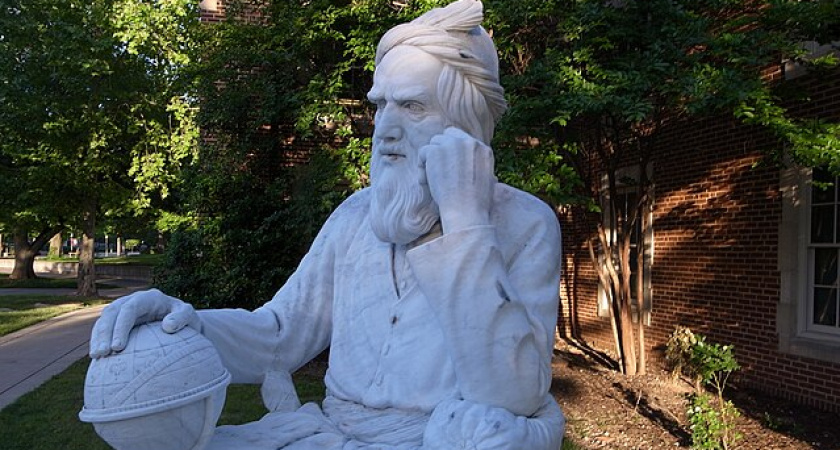 После 50 нужно перестать делать лишь одно — и жизнь наполнится счастьем: Омар Хайям дал совет лучше психологов