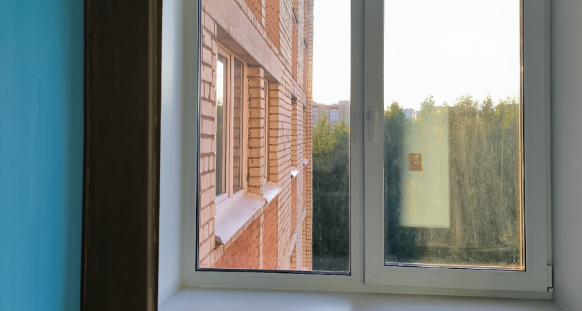 В Тамбове возбудили уголовное дело после гибели младенца, выпавшего из окна третьего этажа