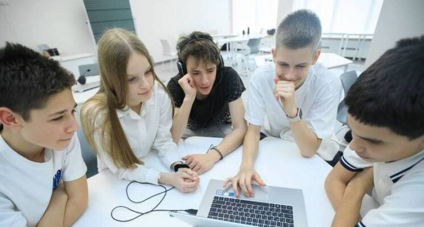 Тамбовским школьникам упростили выбор профессии через обновлённый портал «Билет в будущее»