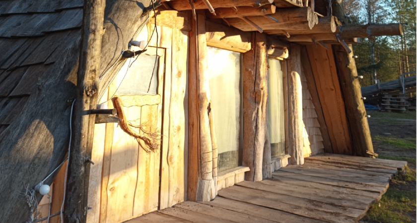 Пол в бане больше не гниет: хитрый способ моего деда — доски как новые, 50 лет без обработки