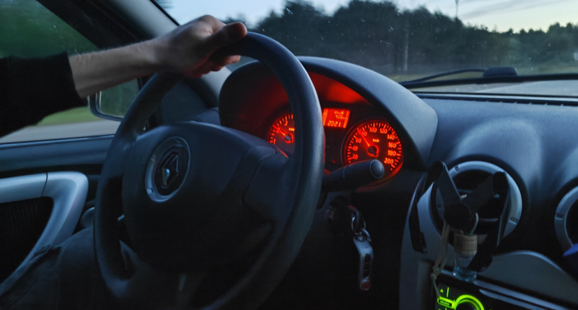 Как одна кнопка на приборной панели выявит все дефекты в авто – перекупы ее скрывают