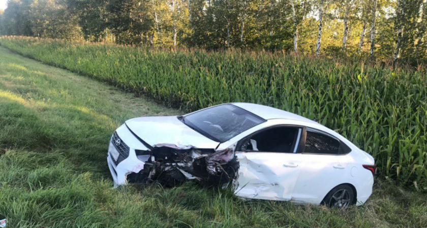 На трассе Р-22 в Тамбовской области столкнулись Hyundai и ВАЗ: один человек в больнице
