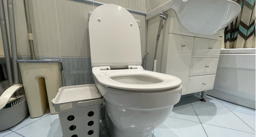 Почему нужно солить воду в унитазе. Запомните раз и навсегда