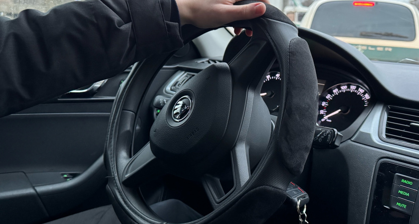 На этом билете из ПДД сыпятся даже водители со стажем: в каком из направлений можно продолжить движение?