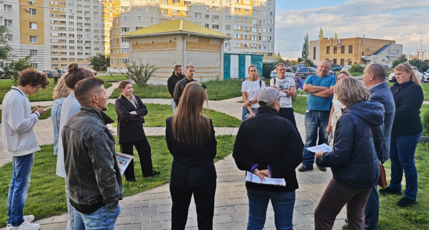 В Тамбове проходят «зелёные площадки»: жители обсуждают благоустройство дворов и безопасность