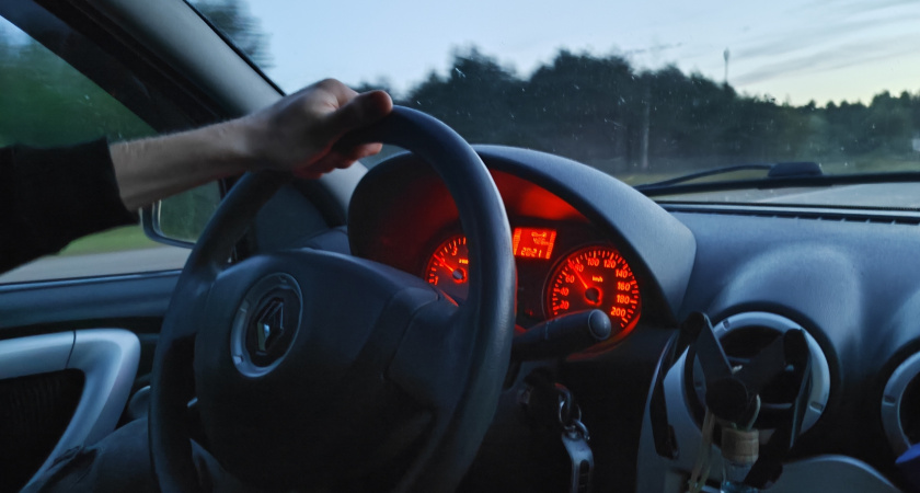 Россияне начали жалеть о покупке европейских авто: почему все больше людей пересаживаются на "китайцев" 