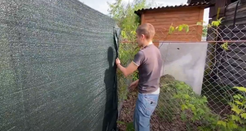 Красивое и практичное ограждение для дачи: сделали за сутки, потратили минимальную сумму — соседи лопнут от зависти