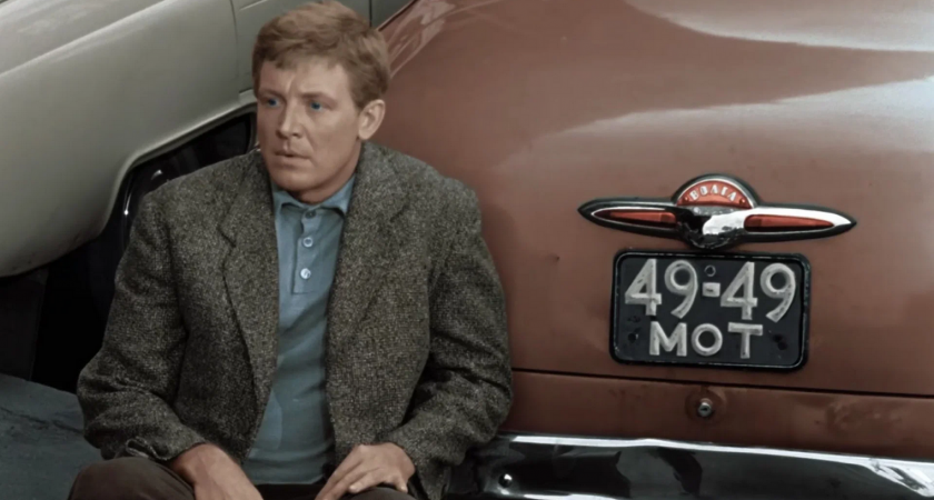 Бред какой-то: в СССР автолюбители «оживляли» аккумулятор этим странным способом