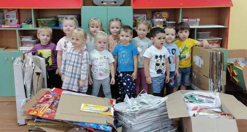 В России проходит экологическая акция «БумБатл» по сбору макулатуры