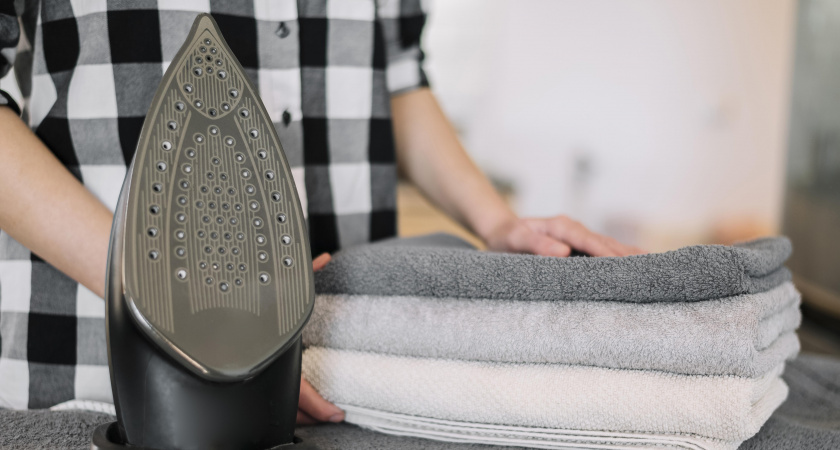 Копеечное средство, которое не оставит шансов накипи на утюге: должно быть в арсенале у каждой хозяйки