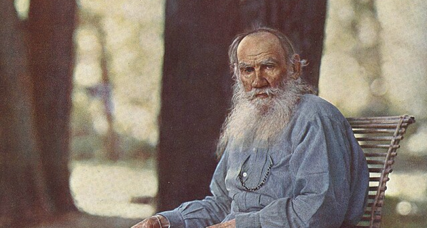 Лев Толстой одним предложением объяснил, что убивает счастье - запомните на всю жизнь