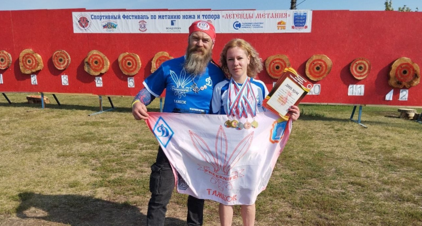 Тамбовская семья завоевала 22 медали на фестивале по спортивному метанию ножа и топора