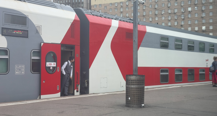 Почему проводники никогда не пьют воду из титана: пассажирам об этом не говорят — а зря