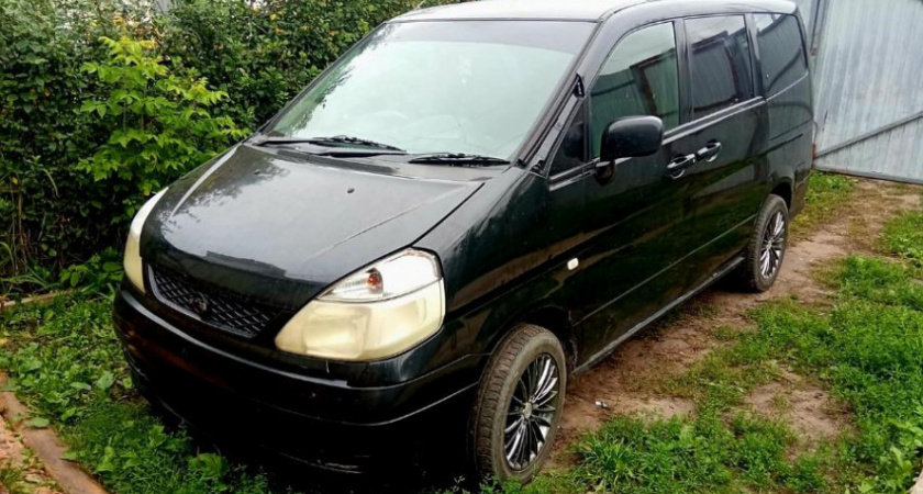 У злостного должника из Тамбова арестовали микроавтобус