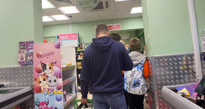 Почему в «Пятерочках» не разрешают взвешивать товар самим: подвох магазинов раскрыла кассир