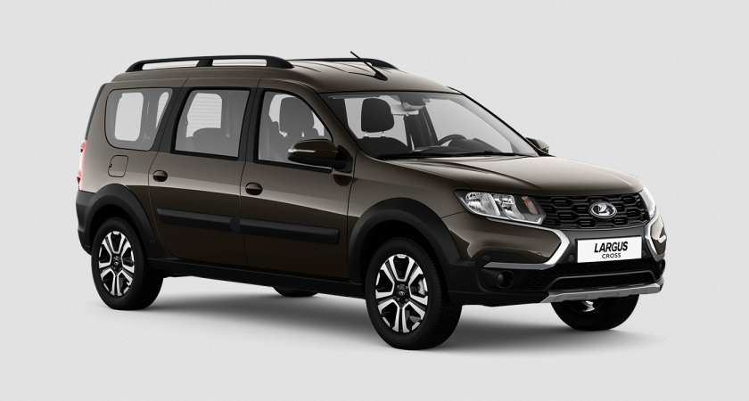 Менеджер Лады: "Люди смотрят на новый Ларгус, смеются и уходят за Хавалами"