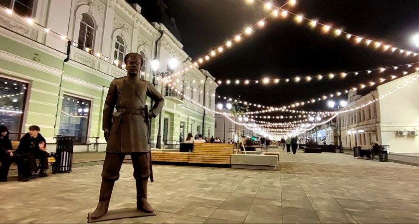 Тамбовский Арбат засиял: на Коммунальной улице горят 2782 лампочки