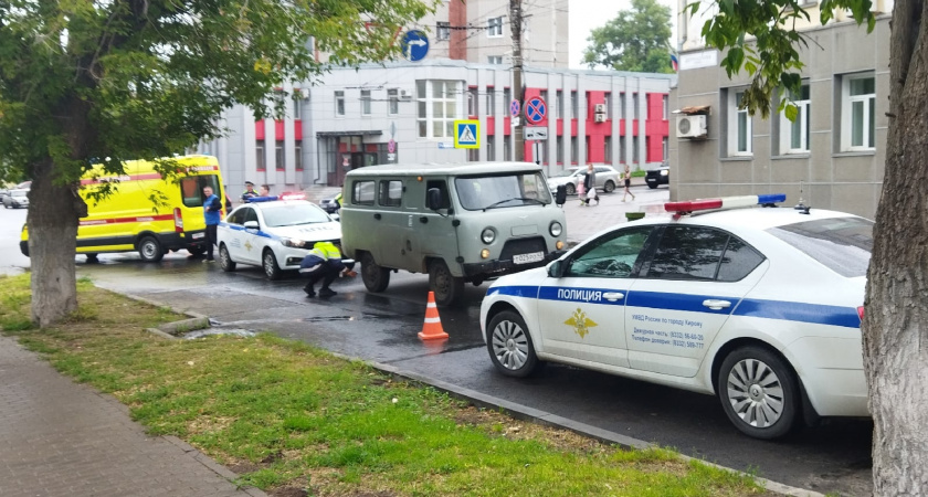 Инспектор ДПС теперь просит показать язык: новый метод осмотра водителей вводится в 2025 году - как реагировать