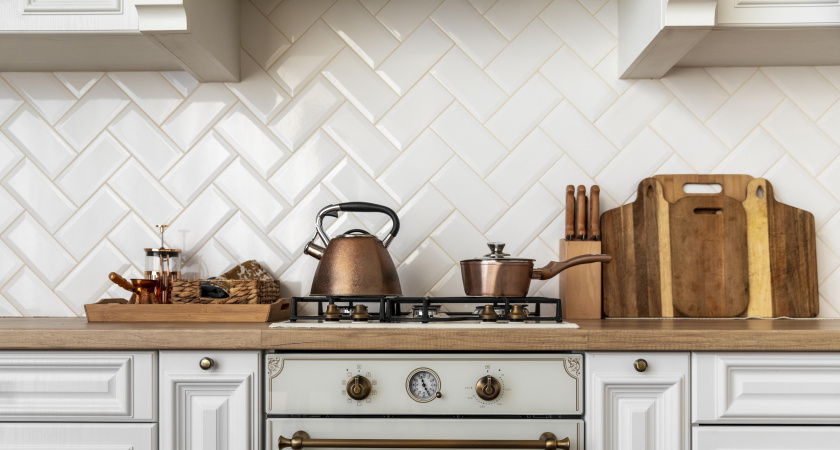 Почему умные и экономные хозяева давно отказались от вытяжки на кухне: нашли решение лучше