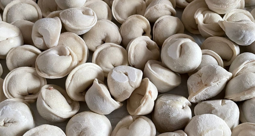 Почему нельзя бросать пельмени в кипящую воду — запомните раз и навсегда